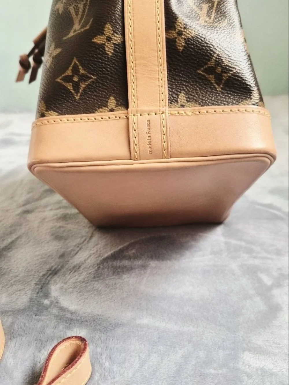 Authentic Louis Vuitton Noé BB Monogram Canvas